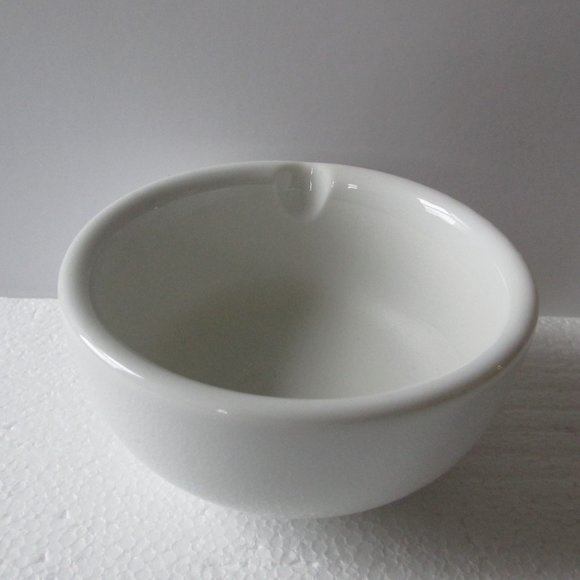 WHITE GLAZED CERAMIC MORTAR - Picture 1 of 5